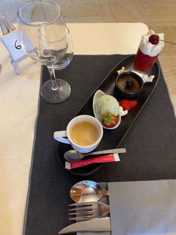Le Cygne Hotel