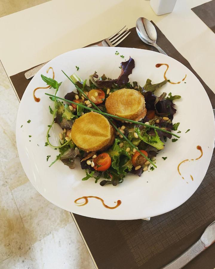 Hotel Le Cygne