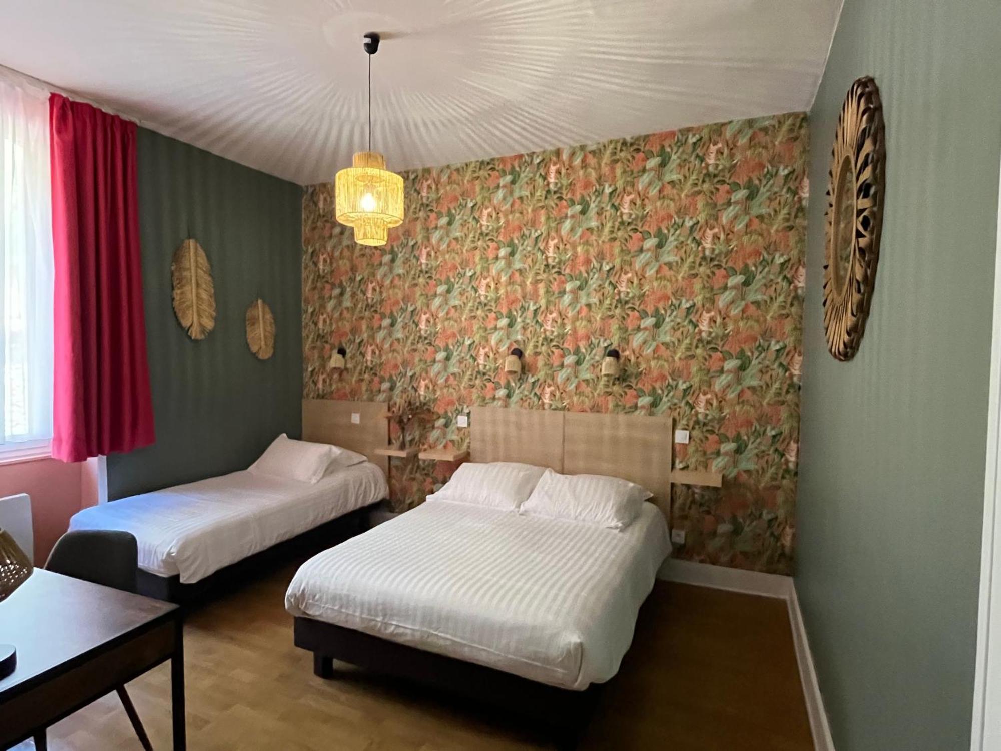 Logis Le Cygne Hotel